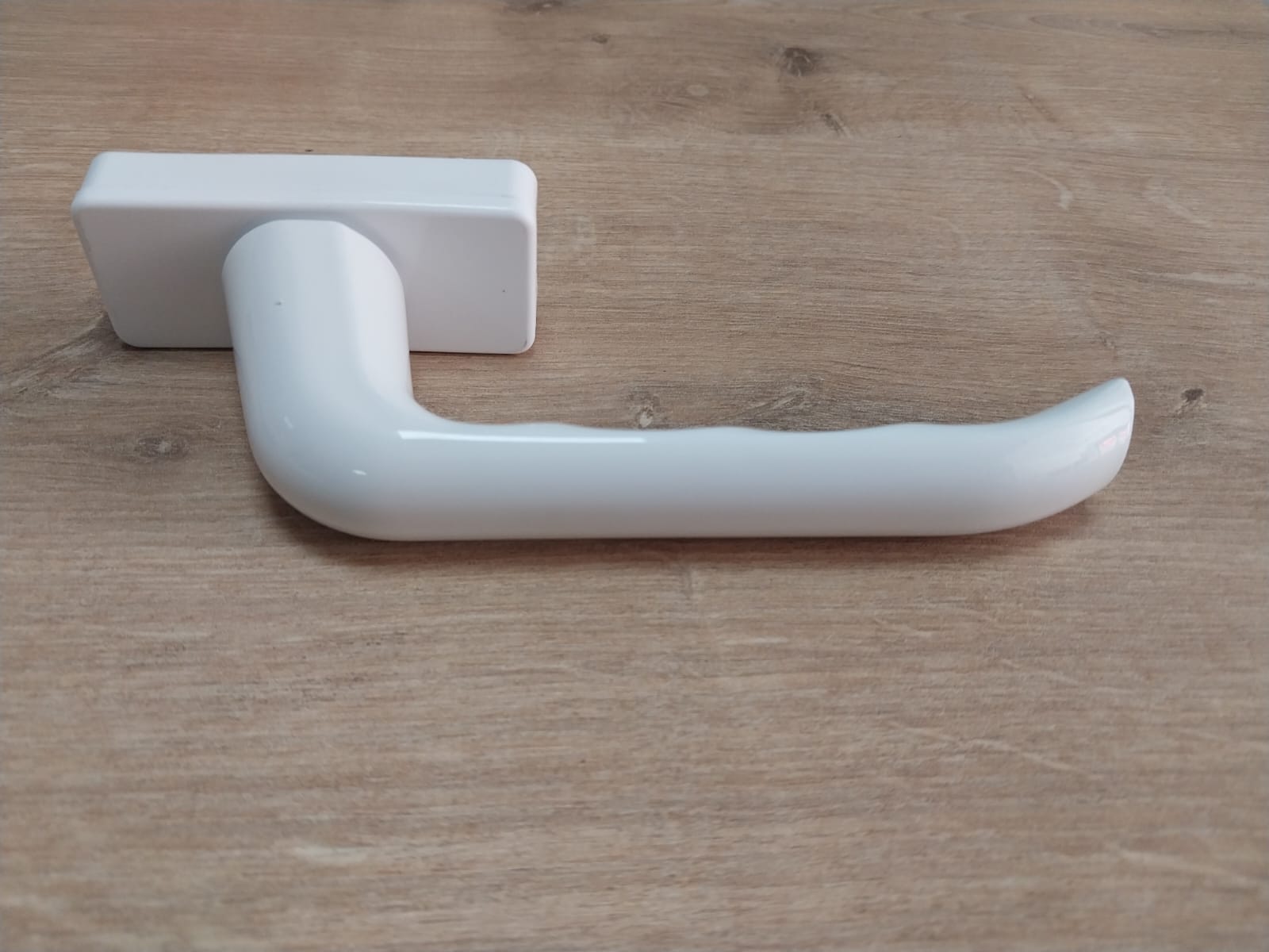 PENCERE KOLU - PVC ( BEYAZ )